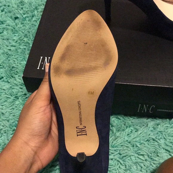 Heels - Picture 2 of 3